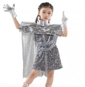 Girl's silver Sequins jazz dance costumes modern dance futuristic tech costume model show catwalk astronaut metaverse Motorcycle model card shooting